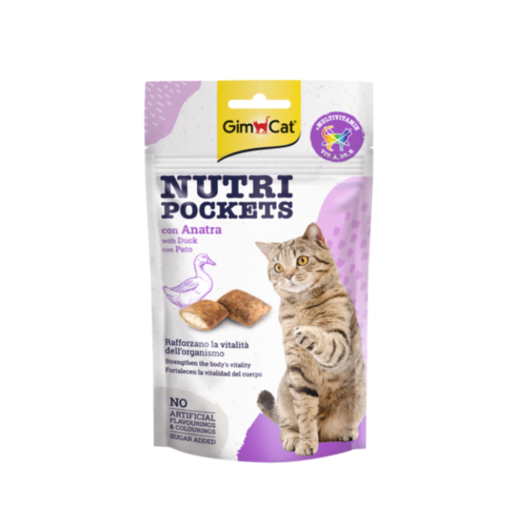 GimCat Nutri Pockets - Лакомство за котки с патица + витамини - 60 гр.